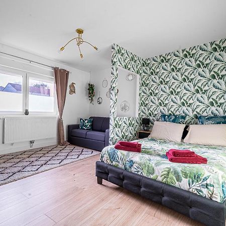Ch Privee 22M - Canape Lit - Wifi - Appart 120M Woippy Exteriör bild