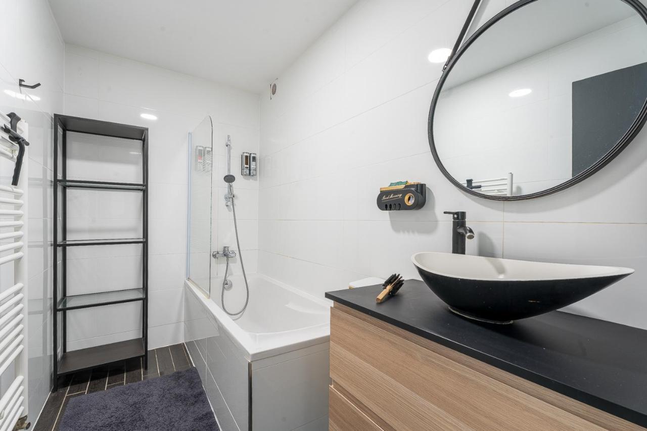 Ch Privee 22M - Canape Lit - Wifi - Appart 120M Woippy Exteriör bild